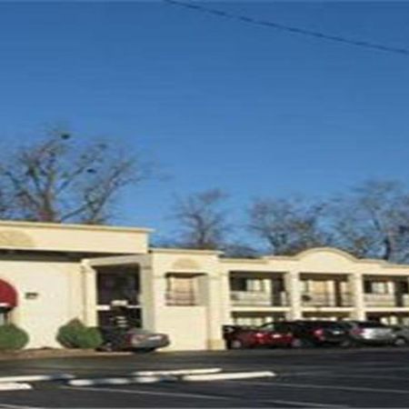 American Eagle Inn Файетвил Екстериор снимка